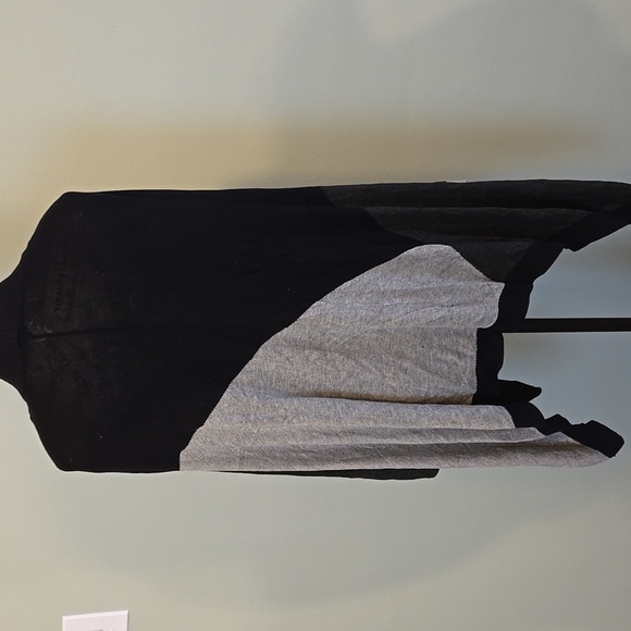 Color Block Sweater - Picture 6 of 6